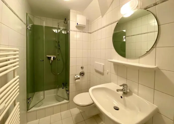 Elbstrom, 27 شقة *